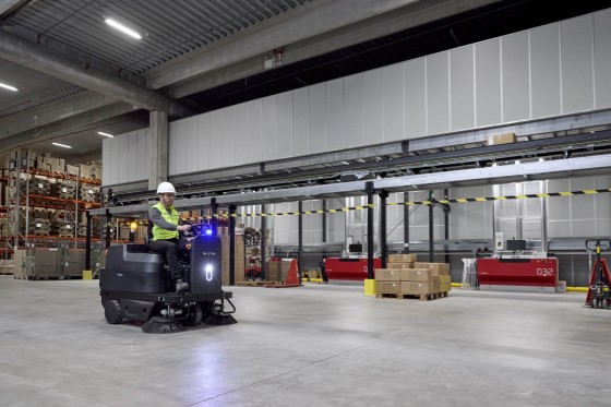 Nilfisk SW3000 Mid Sized Ride On Sweeper